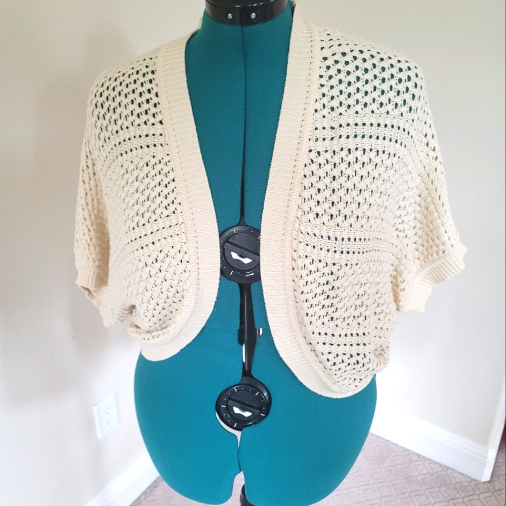 Knit cropped open cardigan